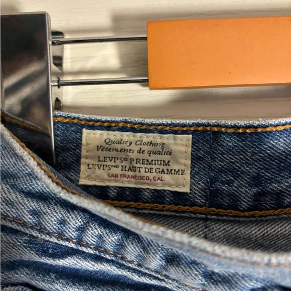 Levi’s Premium Distressed Jeans - W28 L28 - Picture 3 of 5